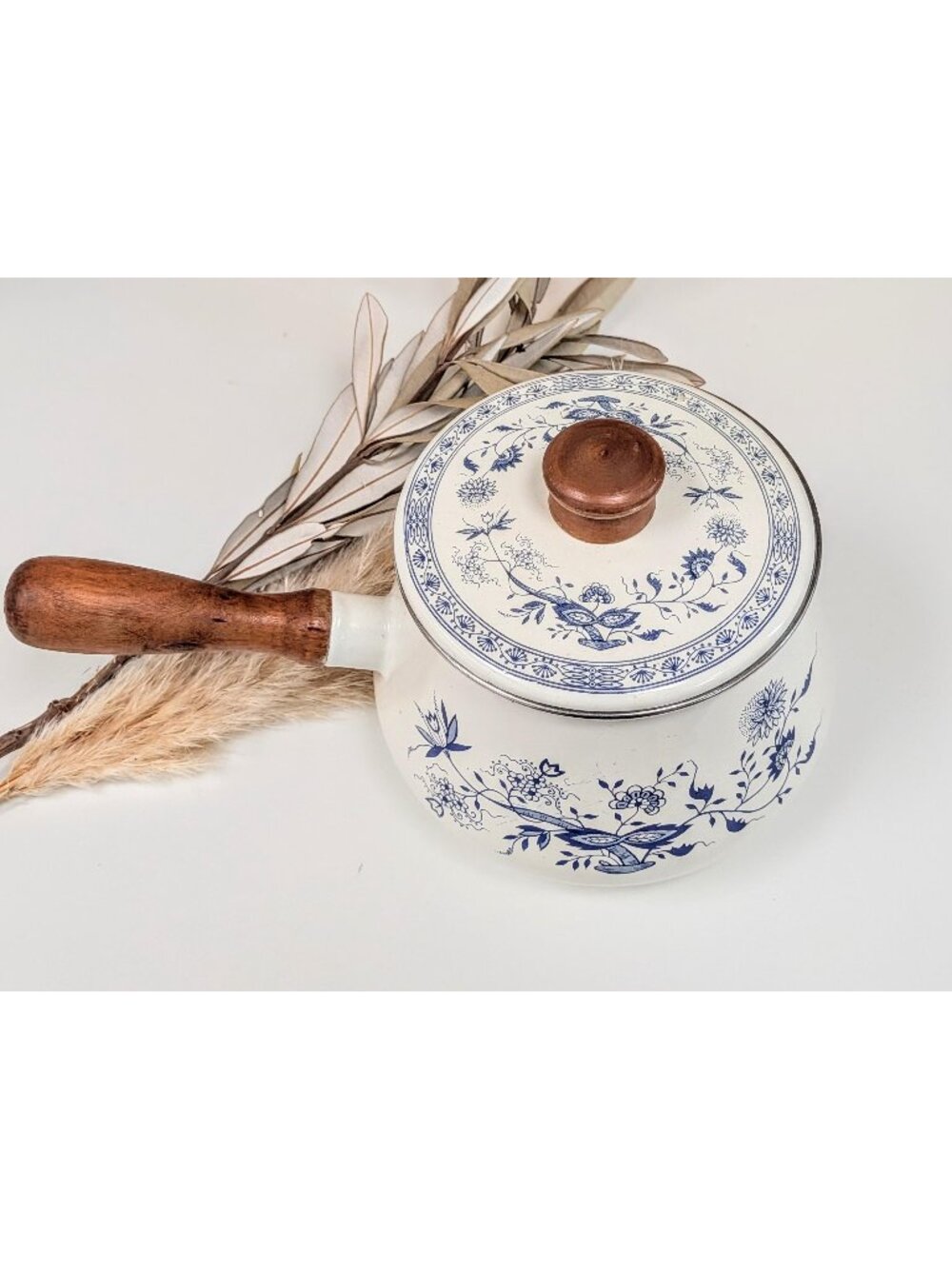 Vintage Mid-Century Enamel Steel Saucepan | Blue Onion Pattern Wooden Handle